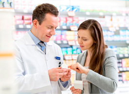 «Помочь нельзя навредить» — что работник аптеки должен знать о запоре и слабительных? 